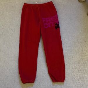 freecity joggers, red with purple logo, xs